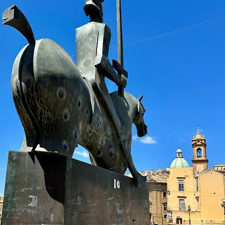 Casa Vacanze In Centro! Caltagirone Exterior photo